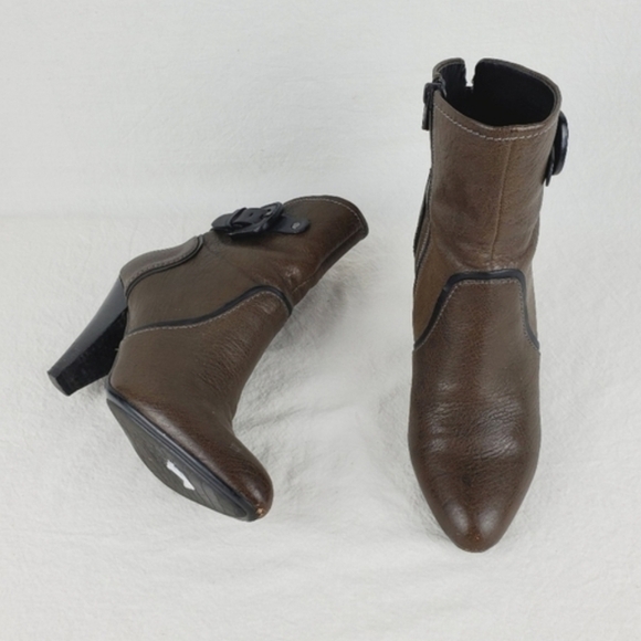 Caressa Michelle green leather ankle bootie size 6M - Picture 3 of 15